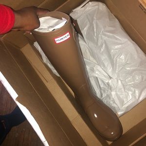 Nude gloss hunter boots